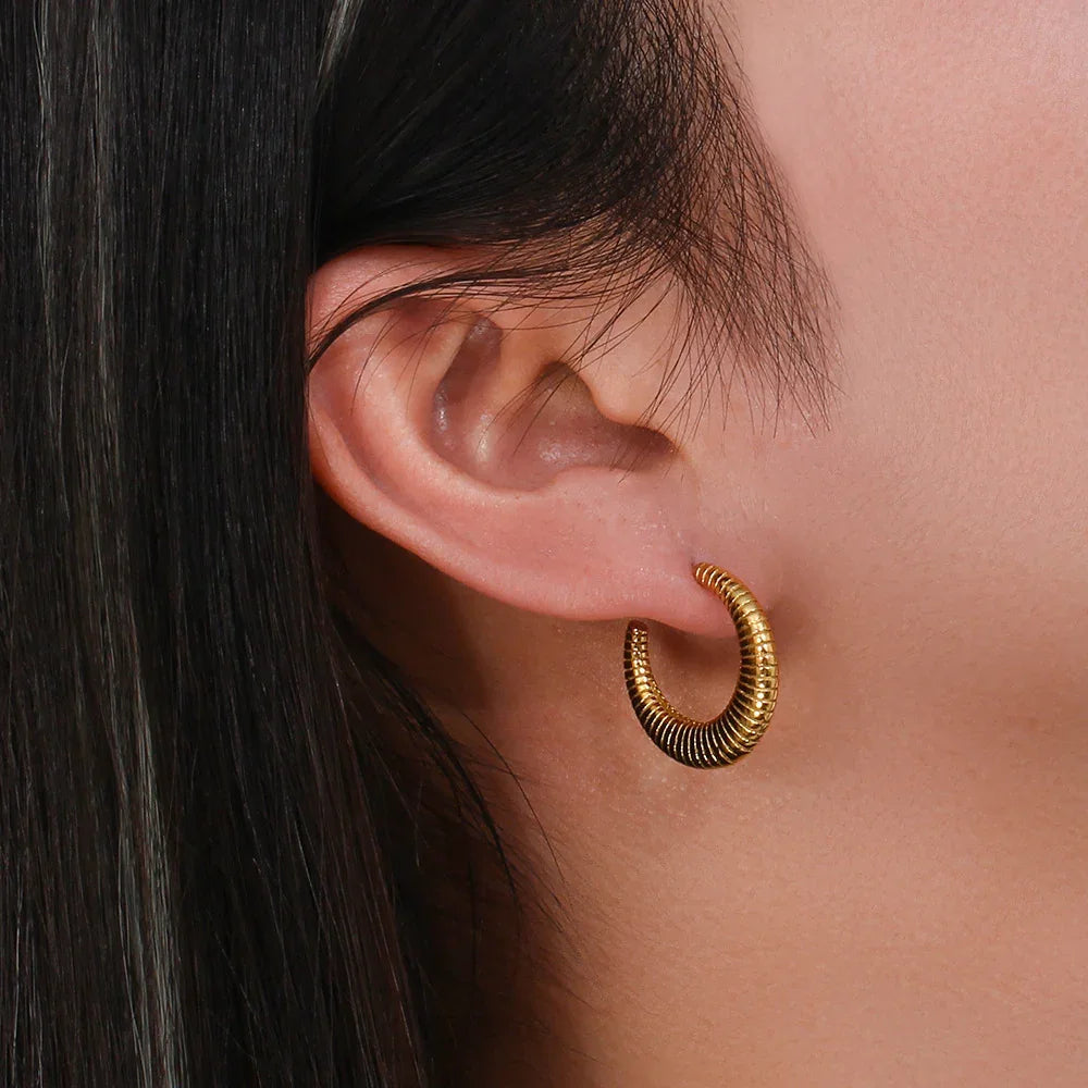 [Royal Vicky]Bailey Hoop Earrings