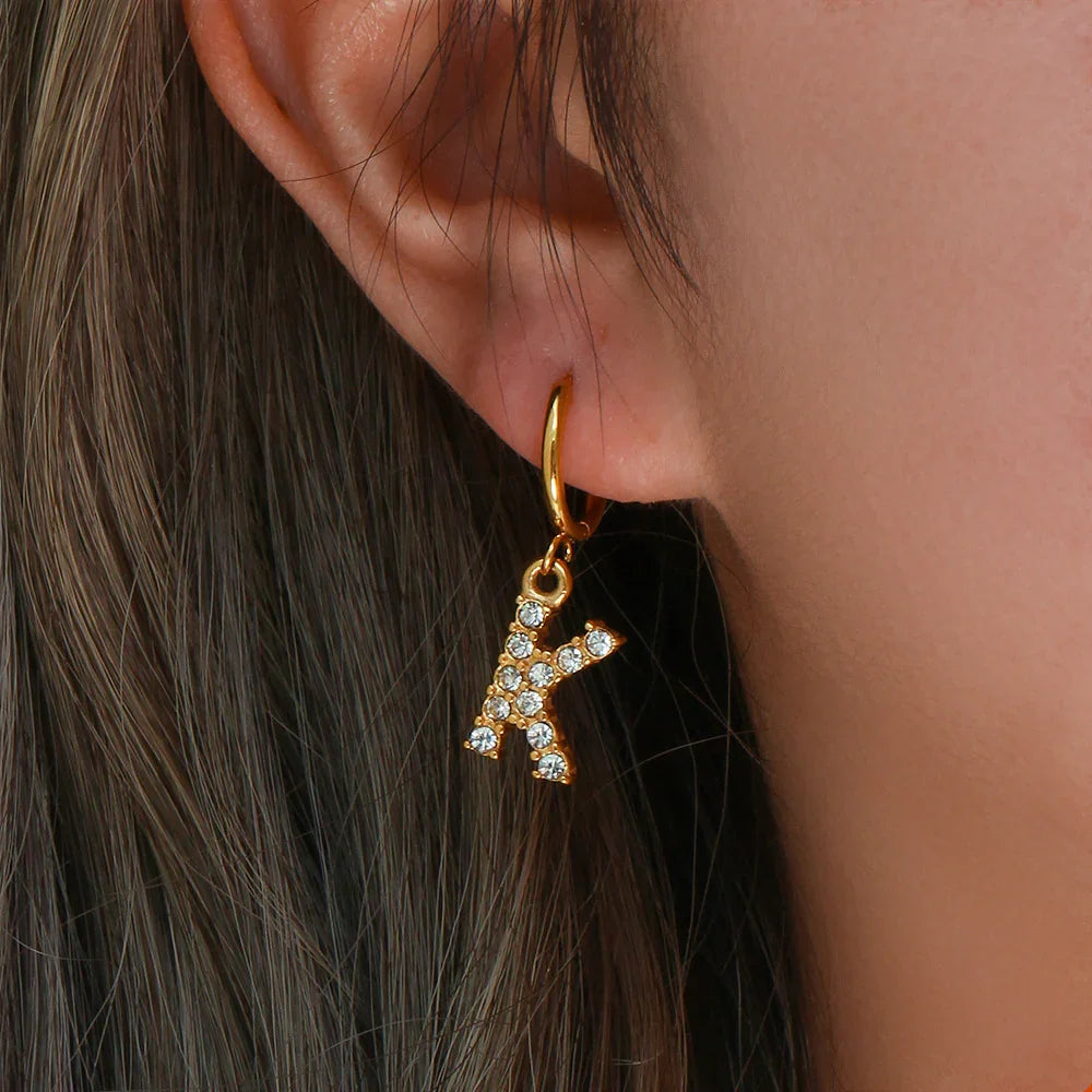 [Royal Vicky]Wilhemina Initial Letter Earrings