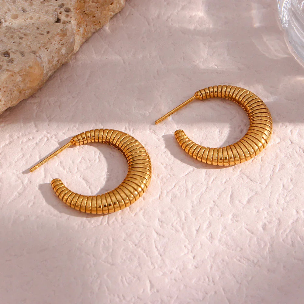 [Royal Vicky]Bailey Hoop Earrings