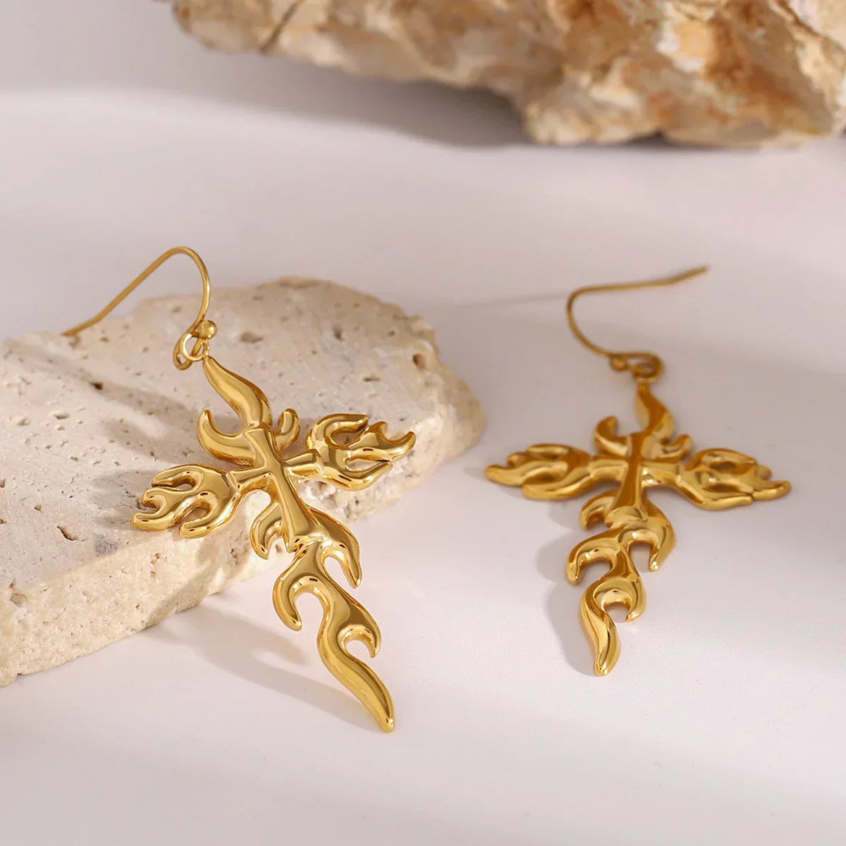 [Royal Vicky]Adrielle Branched Cross Gold Earrings