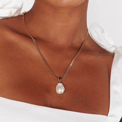 [Royal Vicky]Glorietta Herringbone Pearl Necklace