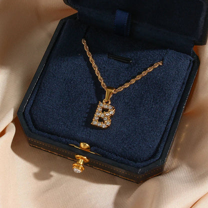 [Royal Vicky]Maeve Letter Initial Diamond Necklace