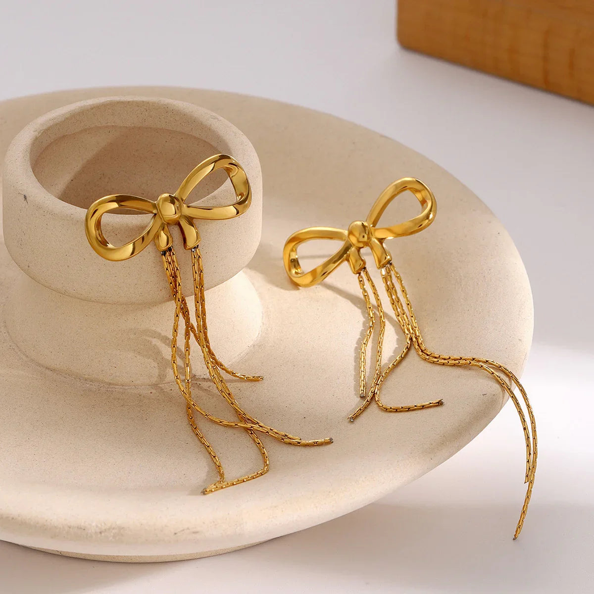 [Royal Vicky]Yvette Bow Earrings