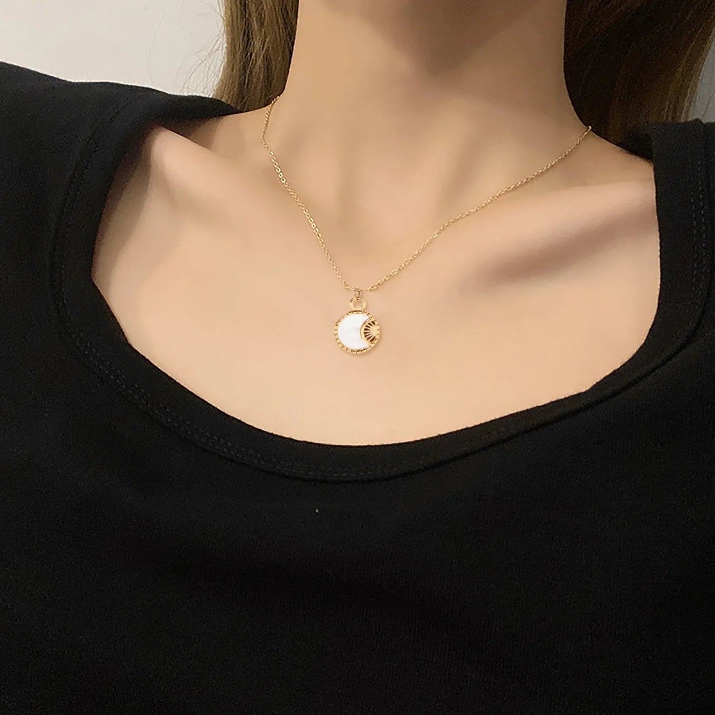 [Royal Vicky]Brooklyn Freshwater Pearl Necklace
