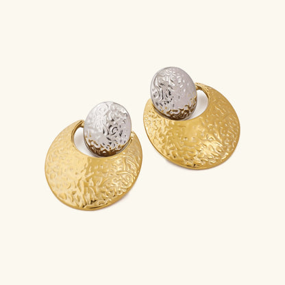 [Royal Vicky]Shelly Two Tone Crescent Earrings