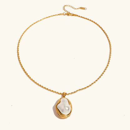 [Royal Vicky]Carly Mother Of Pearl Pendant