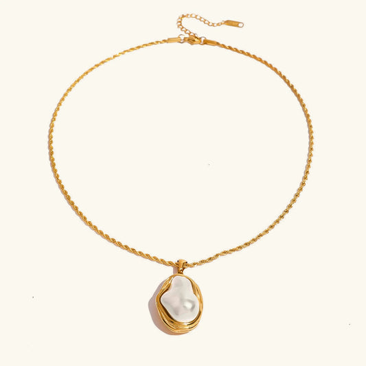 [Royal Vicky]Carly Mother Of Pearl Pendant