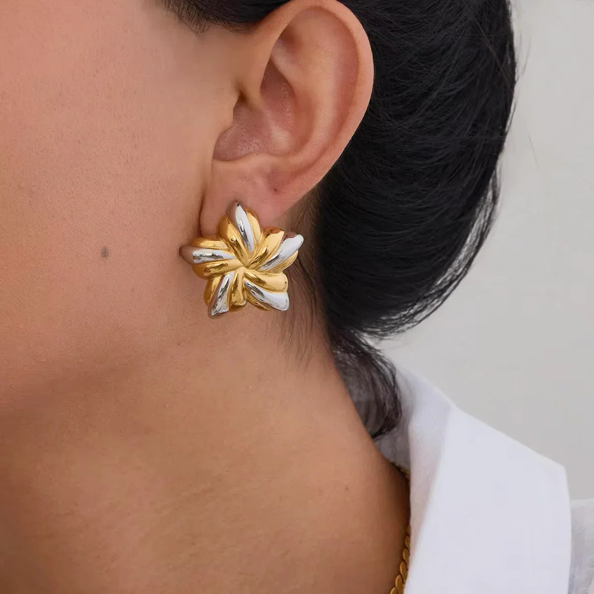 [Royal Vicky]Thymes Gold Star Earrings