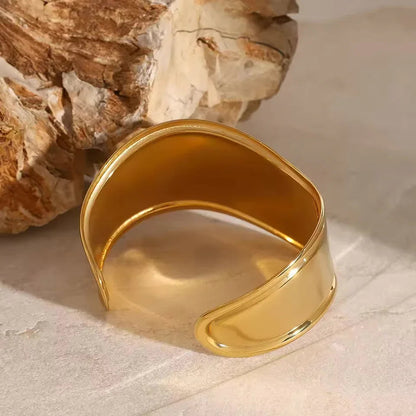 [Royal Vicky]Izza Smooth Gold Cuff