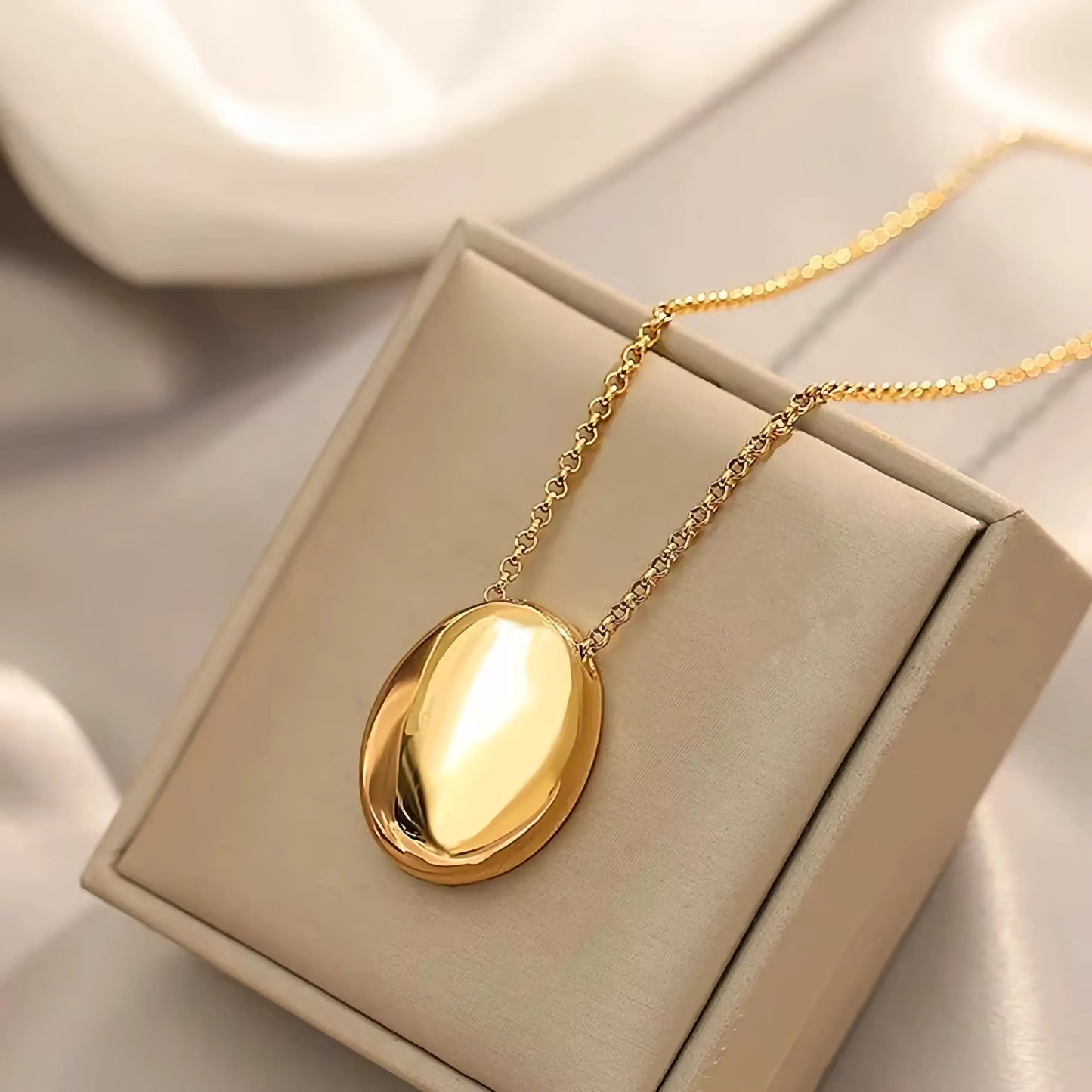 [Royal Vicky]Claribel Gold Dome Necklace