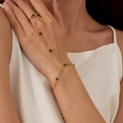 [Royal Vicky]Gladys Emerald Heart Hand Chain