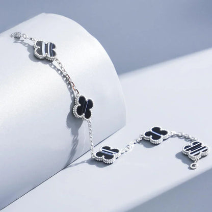 [Vicky] CLOVER 5 MOTIF PULSAR STONE BRACELET COLLECTION