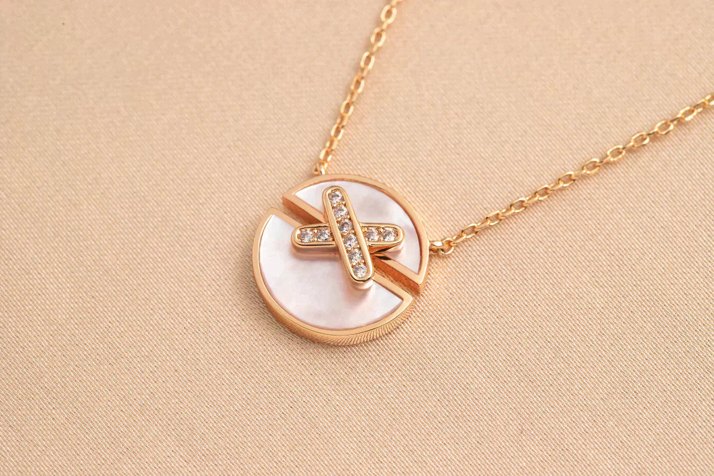 [Vicky]JEUX DE ROSE GOLD DIAMOND NECKLACE