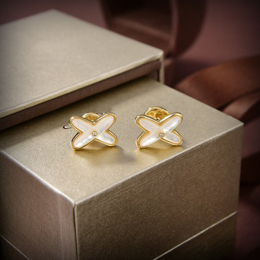 [Vicky]JEUX DE WHITE MOP GOLD DIAMOND EARRINGS
