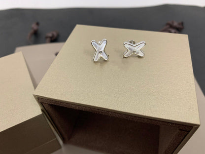 [Vicky]JEUX DE WHITE MOP SILVER DIAMOND EARRINGS