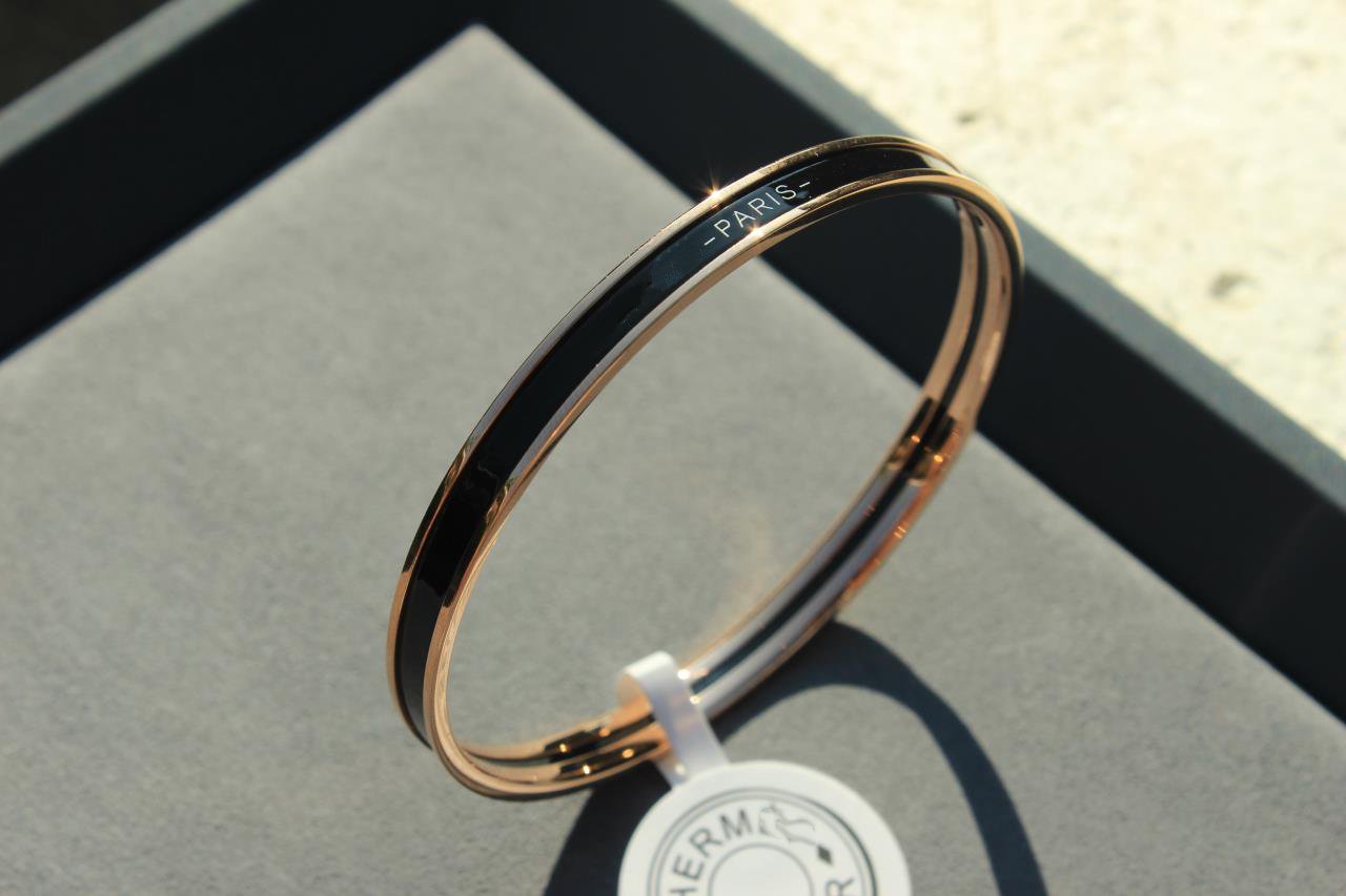 [Vicky]HM UNI BANGLE BAG