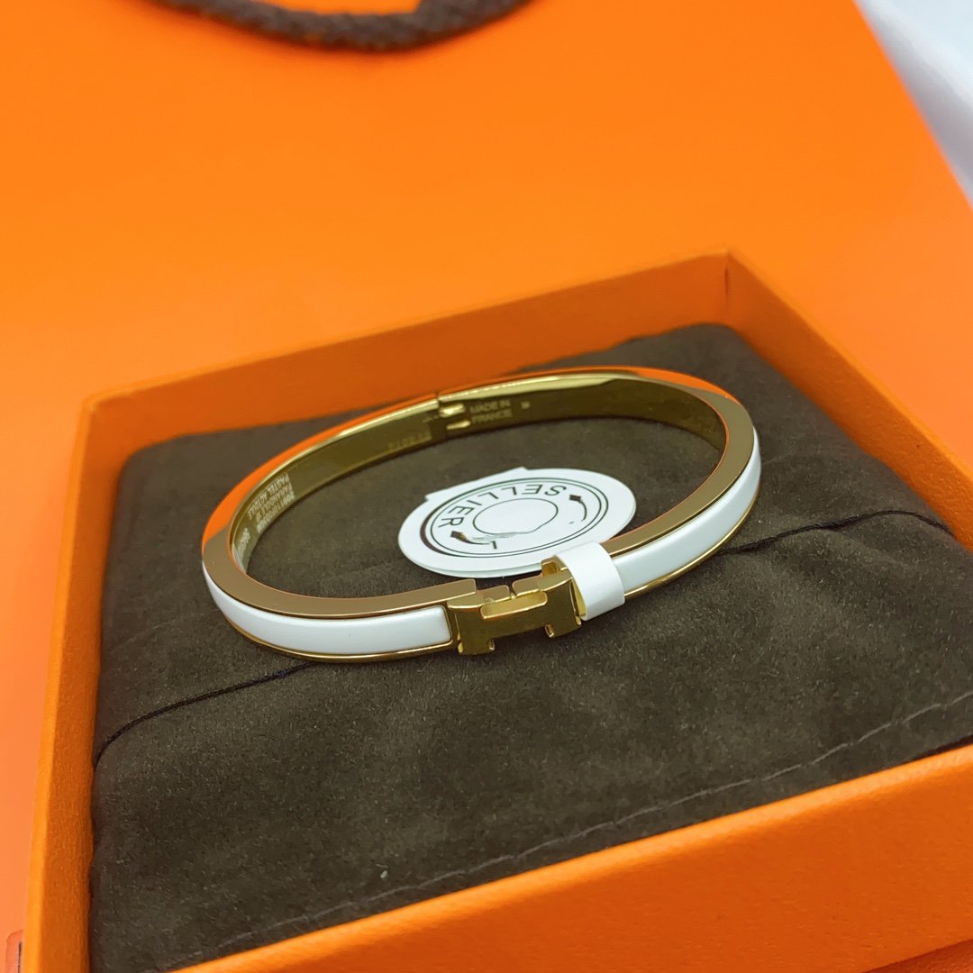 [Vicky]CLASSIC HM CLIC WHITE 8MM ENAMEL BRACELET