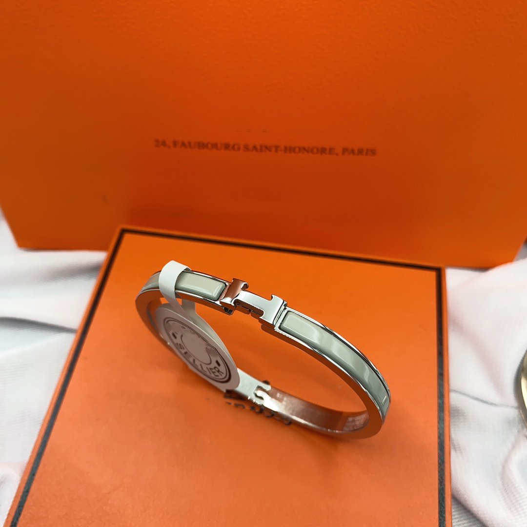 [Vicky]CLASSIC HM CLIC GREEN 8MM ENAMEL BRACELET