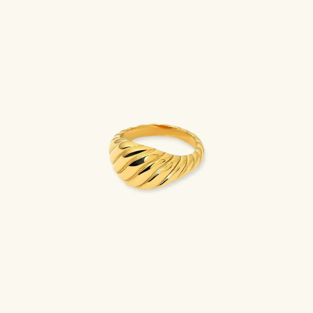 [Royal Vicky]Ylenna Gold Croissant Ring