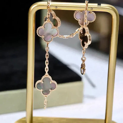 [Vicky] CLOVER 5 MOTIF GRAY MOP BRACELET COLLECTION