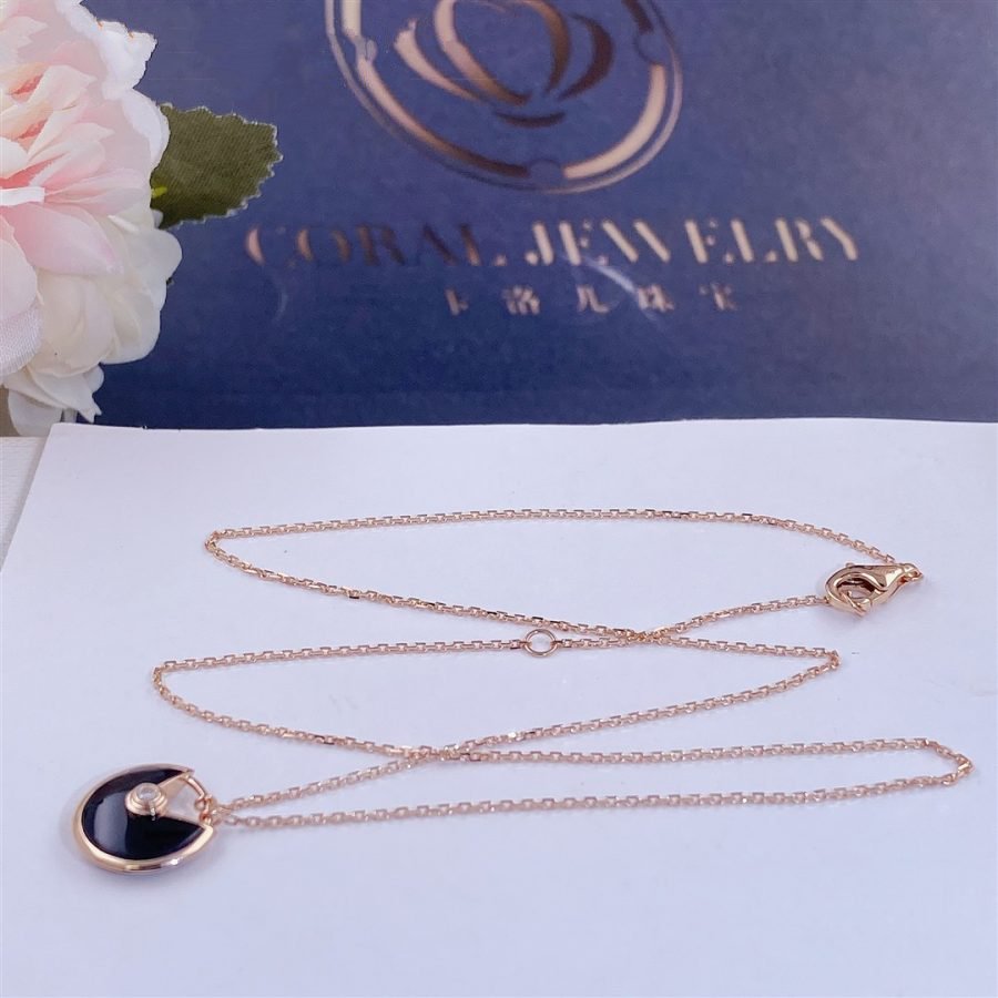 [Vicky]AMULETTE ROSE GOLD ONYX NECKLACE