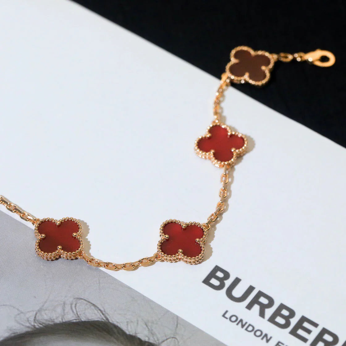 [Vicky] CLOVER 5 MOTIF RED CORNELIAN BRACELET COLLECTION
