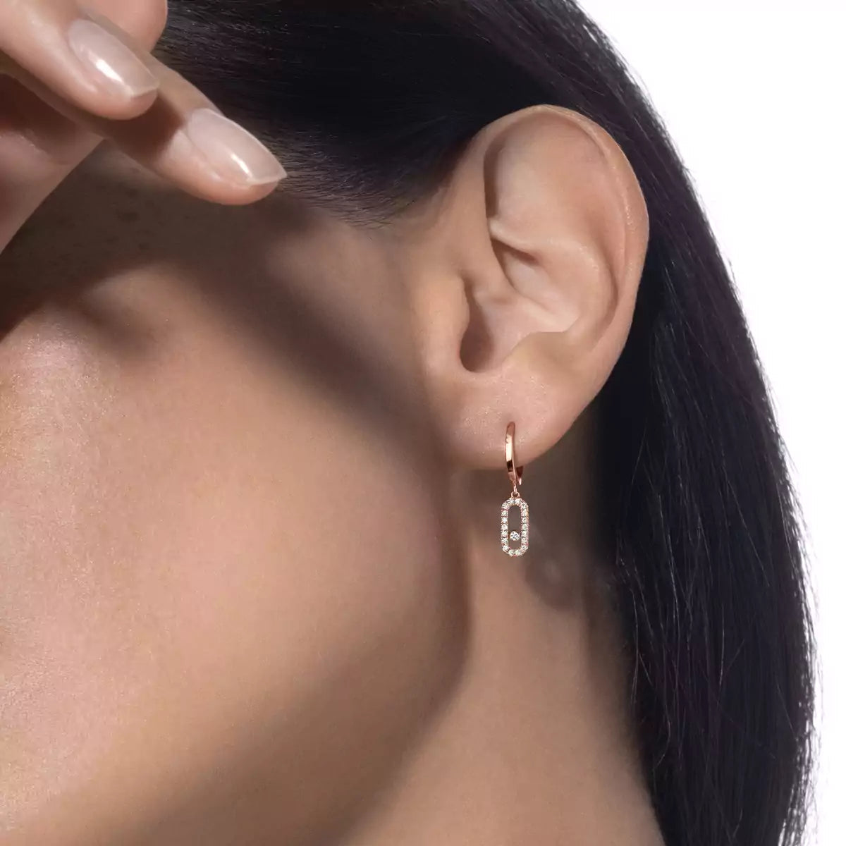 [Vicky]Move Uno Single Diamond Hoop Earring