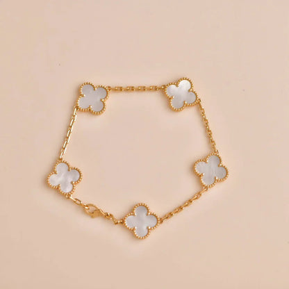 [Vicky]CLOVER WHITE PEARL MOP 5 MOTIF BRACELET COLLECTION