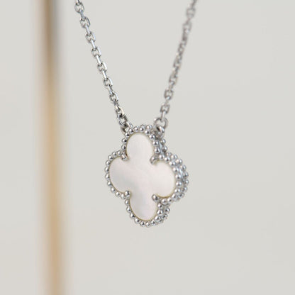 [Vicky]CLOVER  15MM WHITE MOTHER-OF-PEARL SILVER