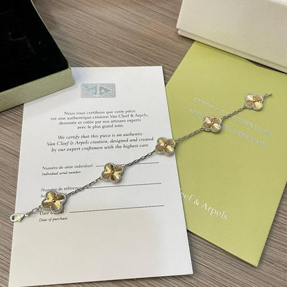 [Vicky] CLOVER 5 MOTIF LASER BRACELET COLLECTION