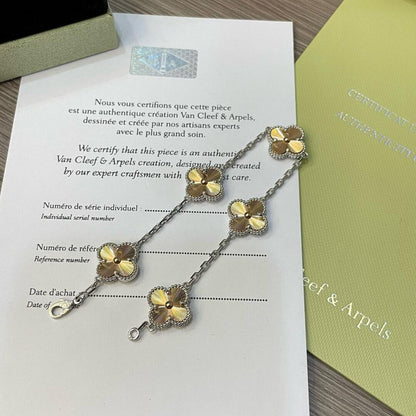 [Vicky]CLOVER  5 MOTIFS  CHRISTMAS LIMITED EDITION BRACELET