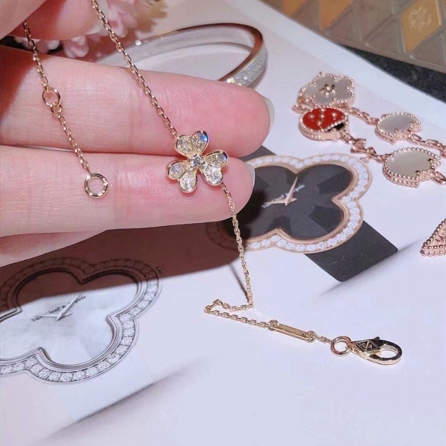 [Vicky]FRIVOLE GOLD FLOWER DIAMOND BRACELET