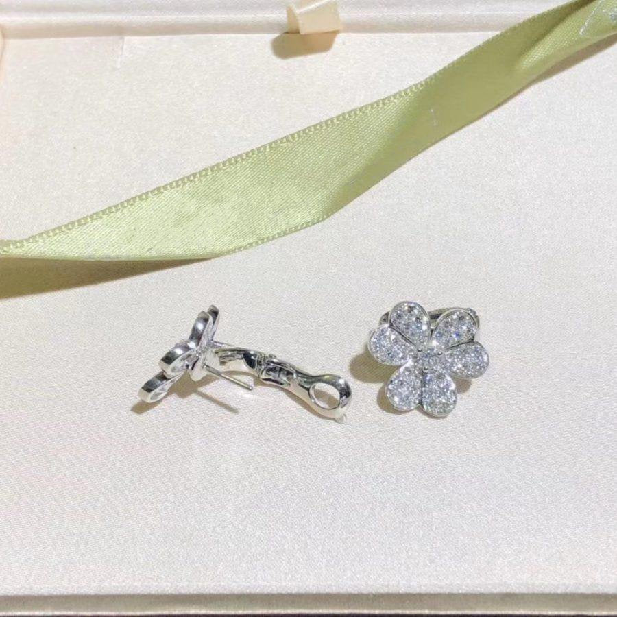 [Vicky]FRIVOLE SILVER FLOWER DIAMOND EARRINGS