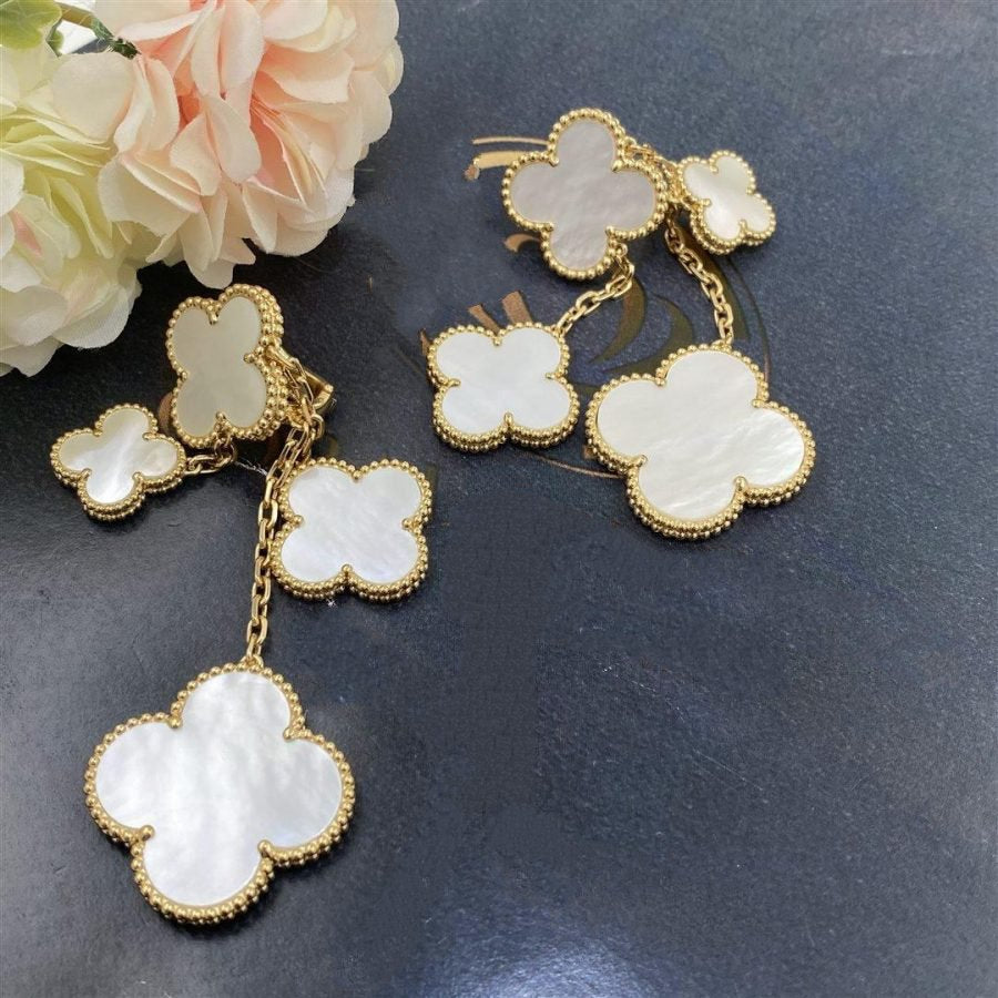 [Vicky]CLOVER EARRINGS WHITE MOP 4 MOTIFS GOLD