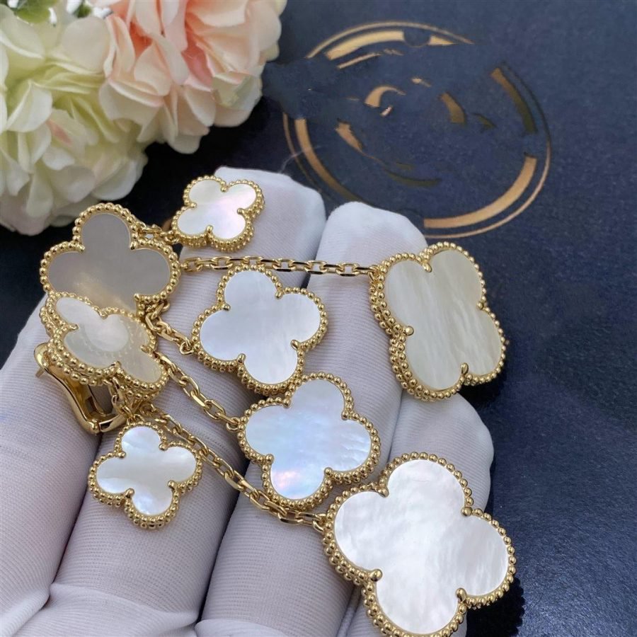 [Vicky]CLOVER EARRINGS WHITE MOP 4 MOTIFS GOLD