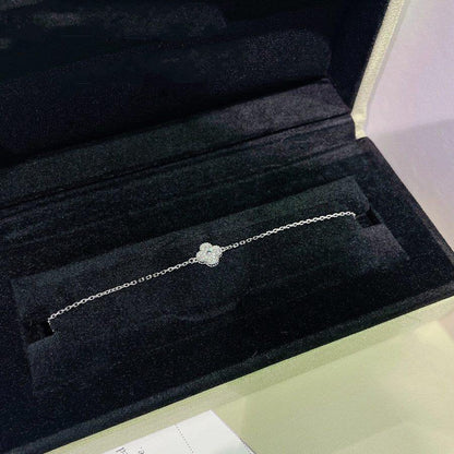 [Vicky]CLOVER  SINGLE FLOWER BRACELET SILVER