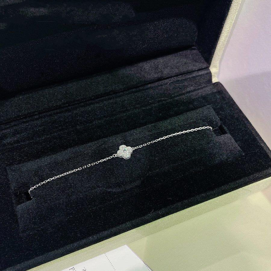 [Vicky]CLOVER  SINGLE FLOWER BRACELET SILVER