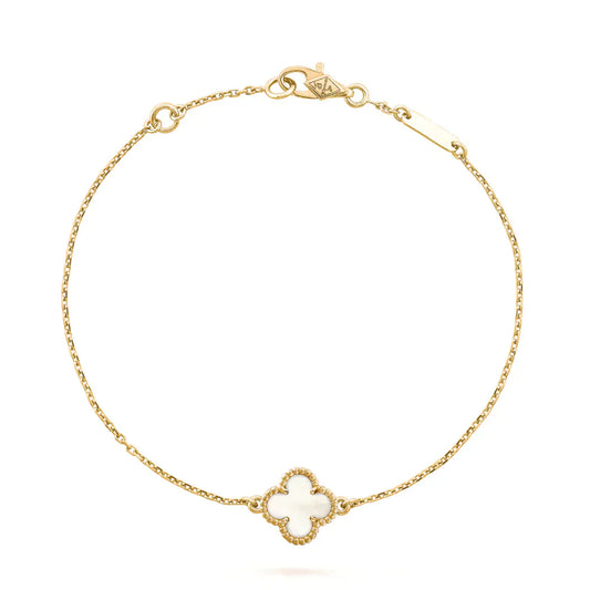 [Vicky]CLOVER WHITE MOP SINGLE FLOWER BRACELET