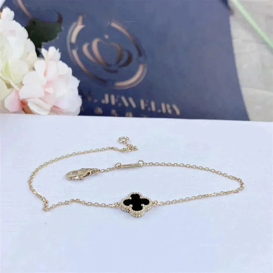 [Vicky]CLOVER ONYX SINGLE FLOWER BRACELET