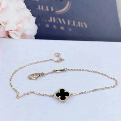 [Vicky]CLOVER ONYX SINGLE FLOWER BRACELET