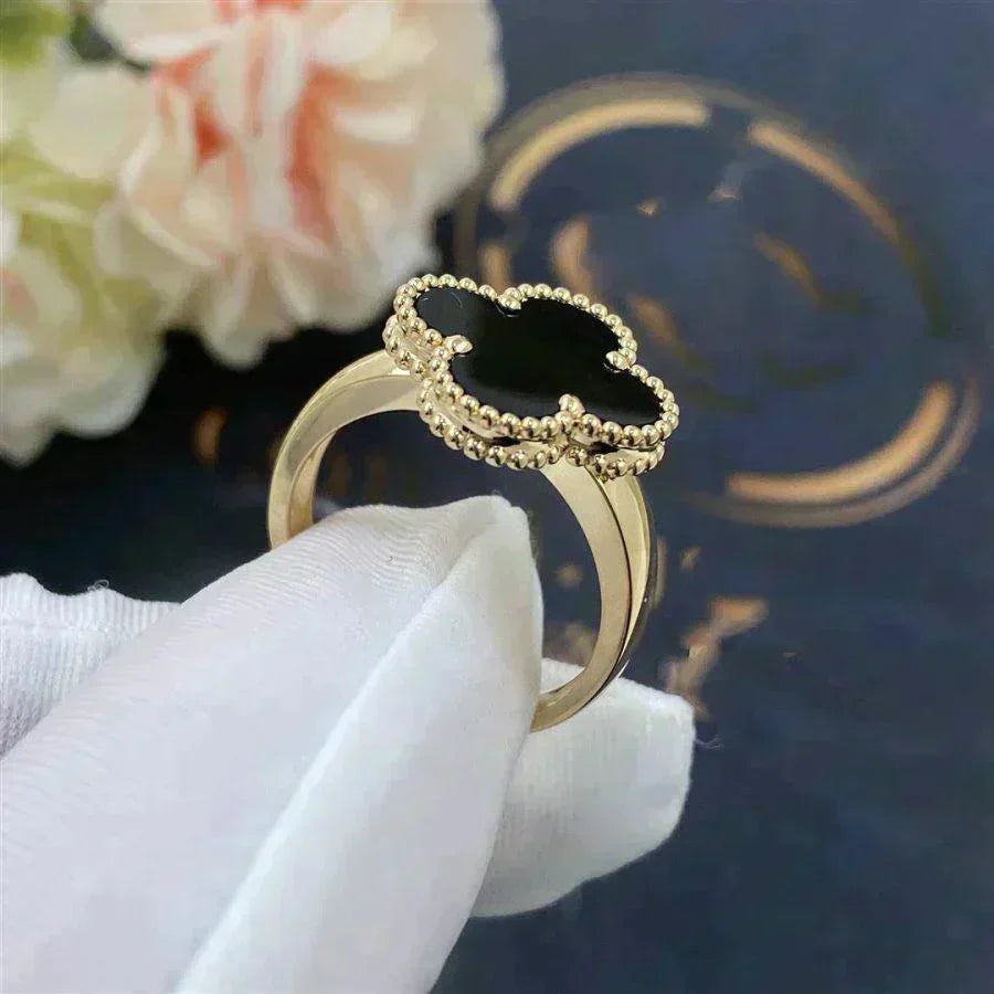 [Vicky]CLOVER ONYX RING