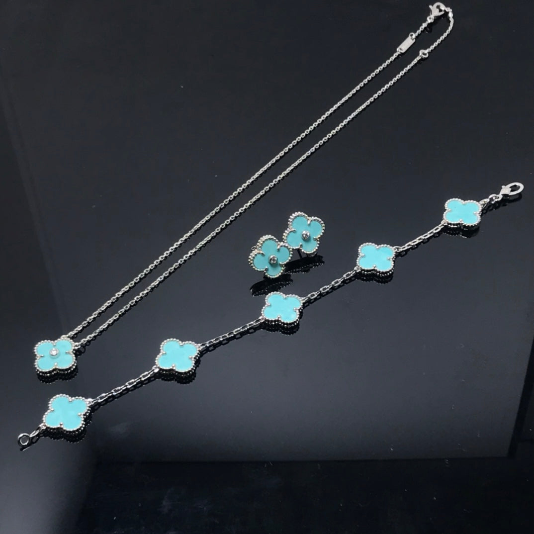 [Vicky]CLOVER 1 DIAMOND BLUE SKY SILVER EARRINGS