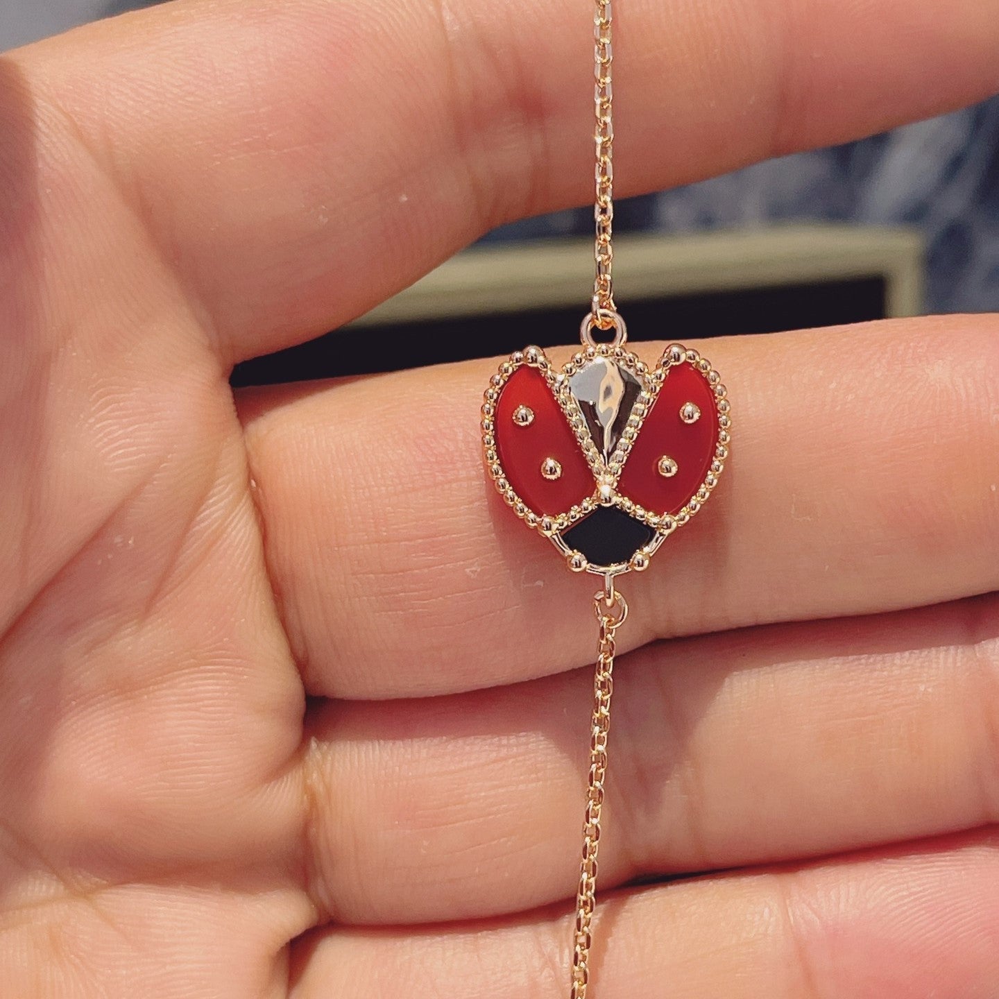 [Vicky]LUCKY SPRING 1 MOTIF PINK GOLD BRACELET