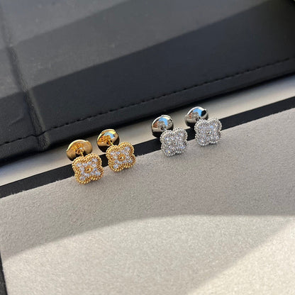 [Vicky]CLOVER MINI DIAMOND STUD EARRINGS